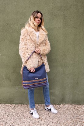 Dámska kabelka z eko kože a látky Kbas so vzorom modrá